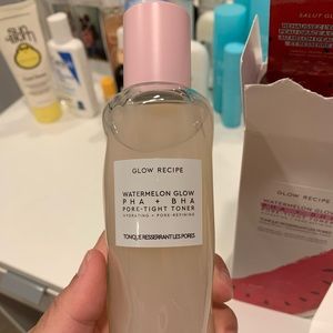 Glow recipe pore tight toner